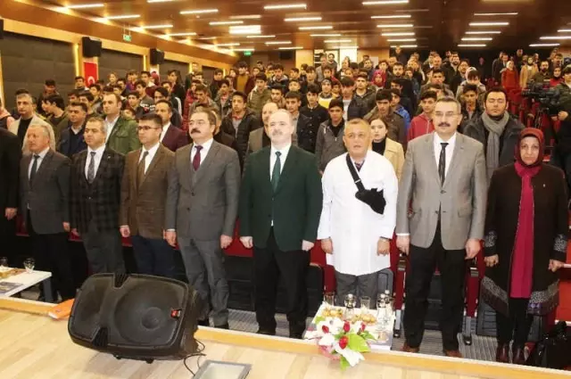 Van'da 'Çocuk İşçiliği ile Mücadele' Konferansı Van'da 'Çocuk İşçiliği ile Mücadele' Konferansı
