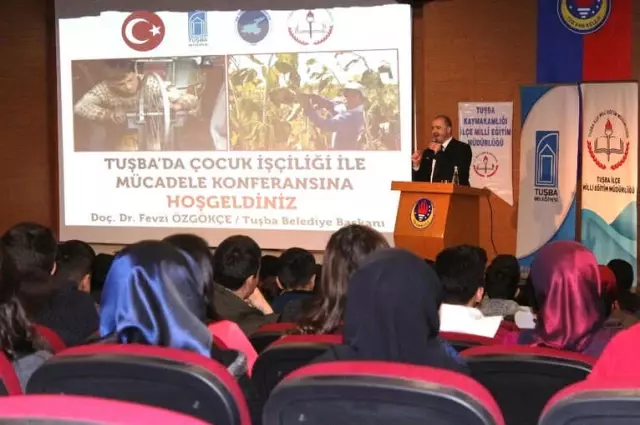Van'da 'Çocuk İşçiliği ile Mücadele' Konferansı Van'da 'Çocuk İşçiliği ile Mücadele' Konferansı