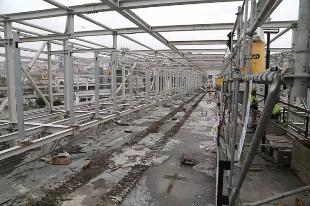 Kağithane'de Metro Çalışmaları Tamamlanmak Üzere Kağithane'de Metro Çalışmaları Tamamlanmak Üzere