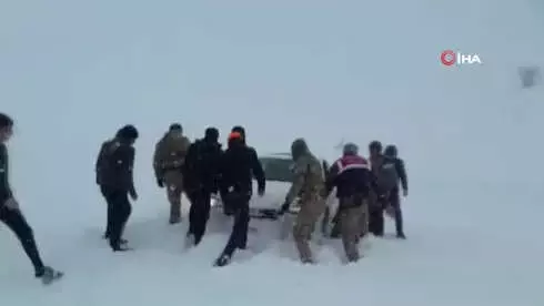 Kar ve Tipi Kazayı Beraberinde Getirdi: 4 Yaralı