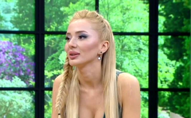 Mustafa Sandal'ın Sosyetik Güzel Cansu Taşkın'la Görüntülü Konuşmaları Ortaya Çıktı