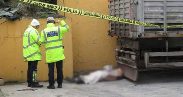 TIR'ı Park Eden Şoföre Yardım Etmek İsteyen İşçi Duvarla Dorse Arasına Sıkışarak Can Verdi