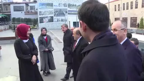 Bakan Kurum, Trabzon'da 'Sıfır Atık' Logolu Bez Çanta Dağıttı Bakan Kurum, Trabzon'da 'Sıfır Atık' Logolu Bez Çanta Dağıttı