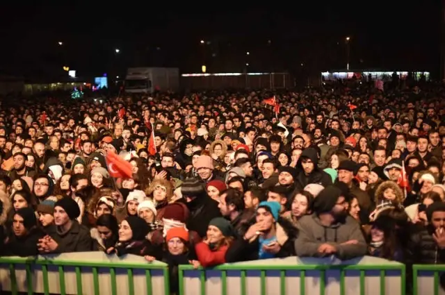 Eskişehir'de Selda Bağcan Rüzgarı