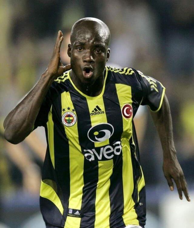 Stephen Appiah Kimdir?