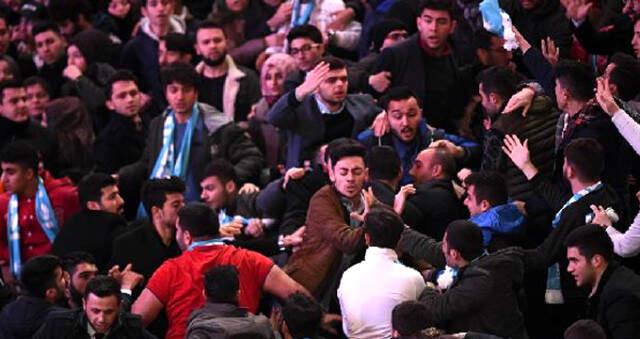 AK Parti Aday Tanıtım Toplantısında Kavga Çıktı