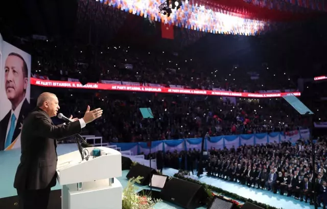 AK Parti'nin İstanbul Aday Tanıtım Toplantısı AK Parti'nin İstanbul Aday Tanıtım Toplantısı