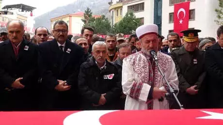 Çığda Şehit Olan Uzman Çavuş Dinç, Giresun'da Toprağa Verildi