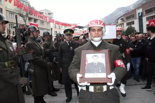 Giresun Şehidini Uğurladı