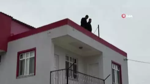 Komşusunu Yaralamaktan Gözaltına Alınan Kişi Emniyet Müdürlüğünde İntihar Etti