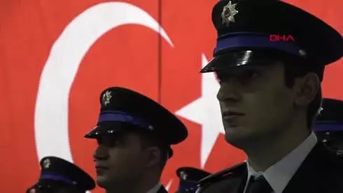 Erzurum Vali Memiş, Yeni Mezun Polislerden Rica Etti Kaba,saba Davranmayın Erzurum Vali Memiş, Yeni Mezun Polislerden Rica Etti Kaba,saba Davranmayın