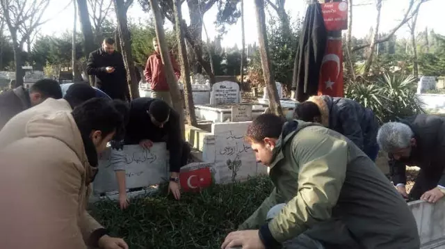 Seyyid Ahmet Arvasi Kabri Başında Anıldı Seyyid Ahmet Arvasi Kabri Başında Anıldı