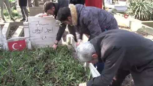 Seyyid Ahmet Arvasi Mezarı Başında Anıldı Seyyid Ahmet Arvasi Mezarı Başında Anıldı