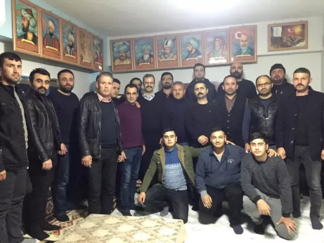 Akhisar Ülkü Ocakları Ahmet Arvasi'yi Yâd Etti
