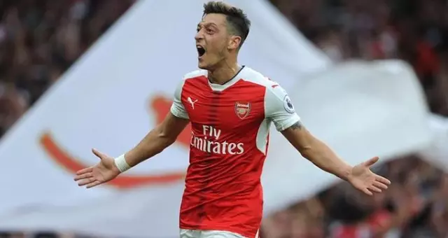 Fenerbahce Nin Pesinde Oldugu Mesut Ozil Arsenal Den Ayrilmak Istemiyor Spor