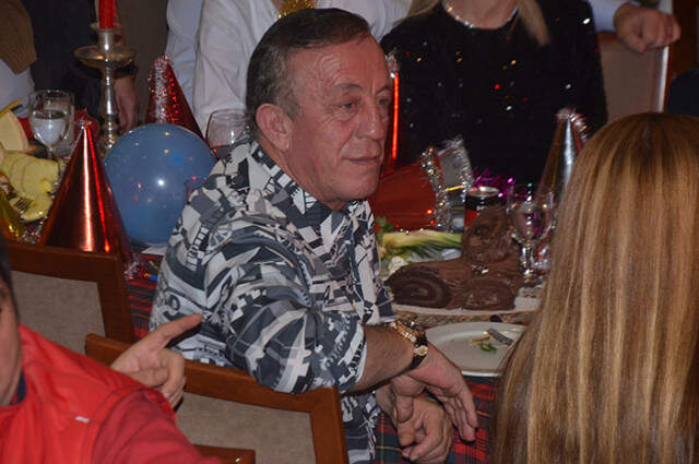 İş Adamı Ali Ağaoğlu Yeni Yıla İlk Eşi Semra Ağaoğlu'yla Girdi