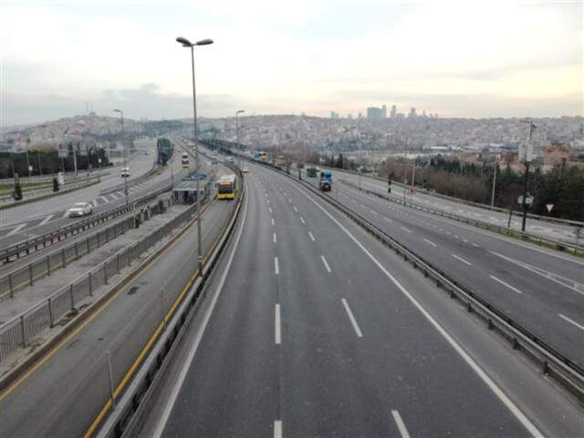 İstanbul'da Trafik yoğunluğu Yüzde 1'e Düştü