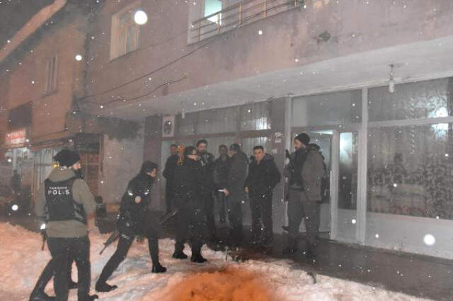 Kadınlar İhbar Etti, Kocalarının Tombala Oynadığı Kahveler Kapatıldı