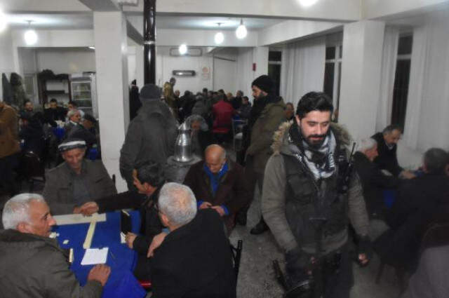 Kadınlar İhbar Etti, Kocalarının Tombala Oynadığı Kahveler Kapatıldı