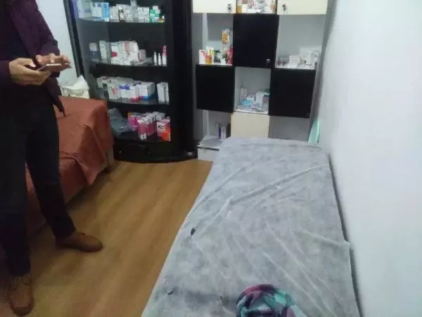Merdiven Alti Kurtaj Muayenehanesine Baskin 2 Gozalti Haberler
