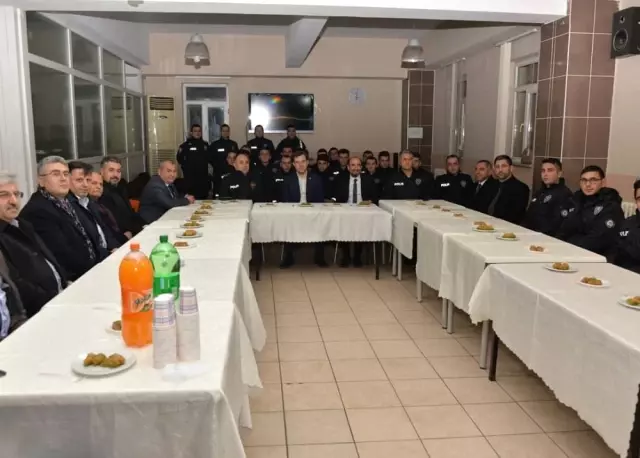 Mustafa Esgin'den Yılın İlk Bebeğine Altın Mustafa Esgin'den Yılın İlk Bebeğine Altın