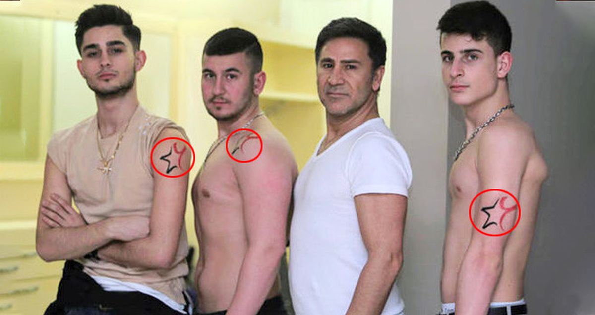 Türkücü İzzet Yıldızhan'ın Oğulları Vücutlarına 'Yıldızhan' Dövmesi Yaptırdı