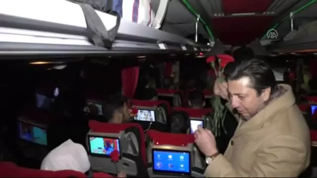 Vali Akın, Yeni Yıla Nöbette Çalışanlarla Girdi Vali Akın, Yeni Yıla Nöbette Çalışanlarla Girdi