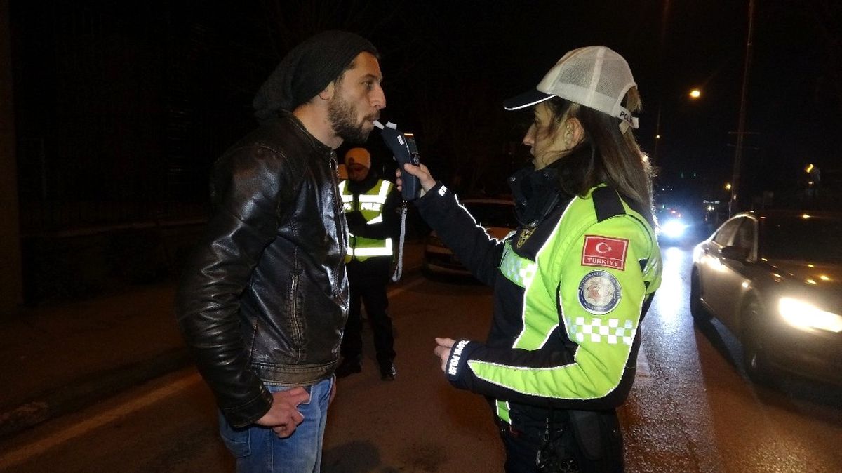 Yeni Yıla Alkolmetre ile Girdiler
