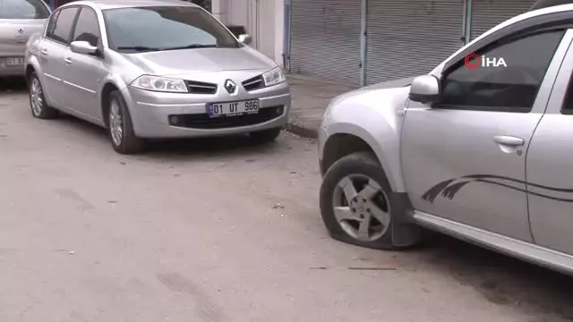 Yeni Yılda Sürücülere Lastik Şoku...4 Otomobilin Lastiklerini Kestiler