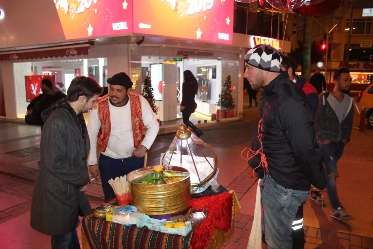 Yılbaşı Kimi İçin Eğlence, Kimi İçin de Ekmek Parası