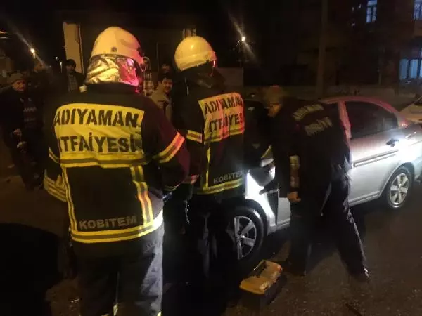 Adıyaman'da Cip ile Otomobil Kafa Kafaya Çarpıştı: 4 Yaralı