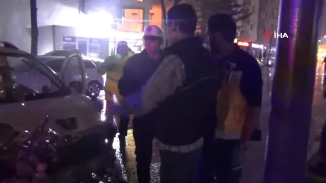 Direğe Çarpan Genç Sürücü Yaralandı
