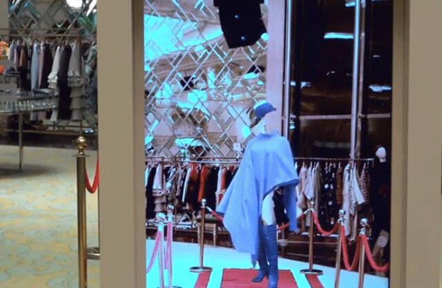İran'da Mankenlerin Mesleklerini Unutturacak İlk Sanal Podyum Kuruldu
