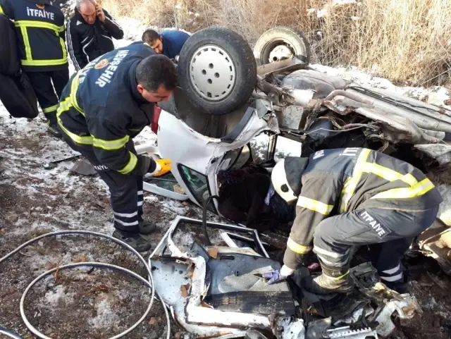 Nevşehir'de İki Otomobil Kafa Kafaya Çarpıştı: 2 Ölü, 2 Yaralı