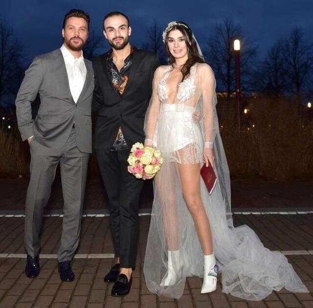 Yurt Dışında Evlenen Burcu Kıratlı ve Sinan Akçıl'ın Nikah Görüntüleri Ortaya Çıktı