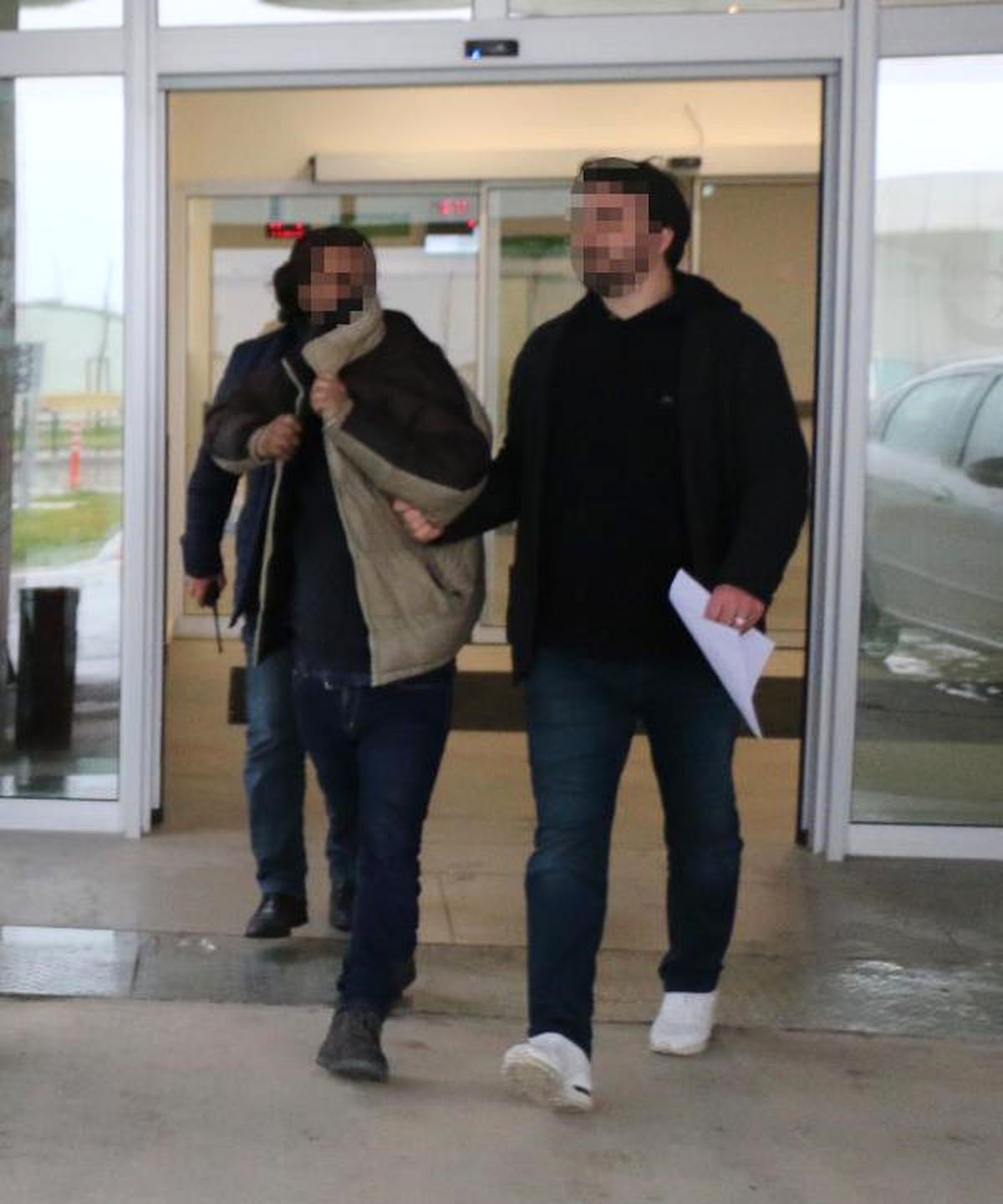 Manisa'da 'Swinger' Operasyonu: 6'sı Kadın 18 Gözaltı