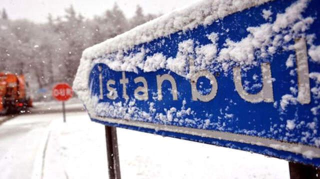 Meteoroloji'den Sonra AKOM da İstanbul'a Şiddetli Kar Uyarısı Yaptı
