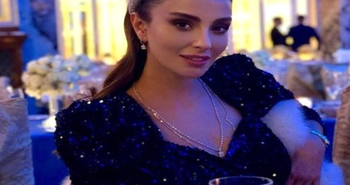 Özge Ulusoy'un Yalnız Gitmediği Monaco'dan Paylaştığı Fotoğraf Gündem Oldu!