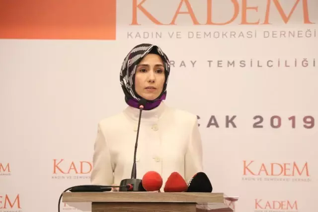 Sümeyye Erdoğan Bayraktar: 'Kadınlarımızın Siyasete Aktif Katılımı Kaçınılmazdır' Sümeyye Erdoğan Bayraktar: 'Kadınlarımızın Siyasete Aktif Katılımı Kaçınılmazdır'