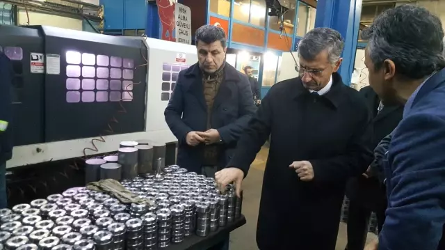 Vali Bektaş, Eğitim Merkezinde İnceleme Yaptı