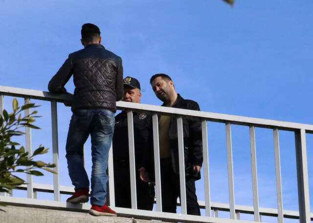 Çılgın Aşığın Silahlı İntihar Girişimi, Özel Harekat Polisini Alarma Geçirdi