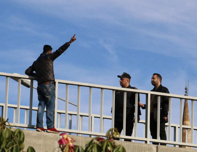 Çılgın Aşığın Silahlı İntihar Girişimi, Özel Harekat Polisini Alarma Geçirdi