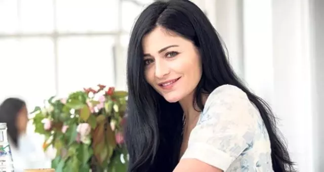 Başörtülülere Hakaret Ettiği İddia Edilen Deniz Çakır Kimdir? Başörtülülere Hakaret Ettiği İddia Edilen Deniz Çakır Kimdir?