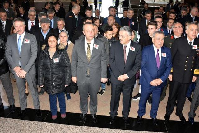 Ä°zmir'de Åehit Polis Fethi Sekin ve MÃ¼baÅir Musa Can AnÄ±ldÄ±