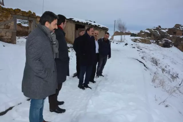 Restorasyonu Tamamlanan Himmet Baba Türbesi Alanını Yakından İncelediler Restorasyonu Tamamlanan Himmet Baba Türbesi Alanını Yakından İncelediler