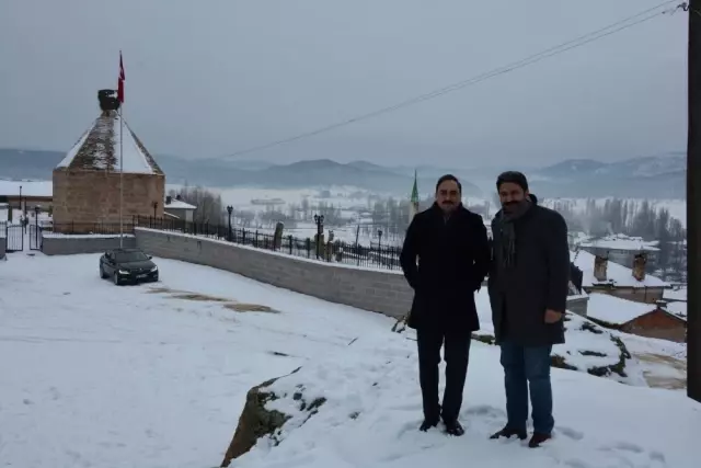 Restorasyonu Tamamlanan Himmet Baba Türbesi Alanını Yakından İncelediler Restorasyonu Tamamlanan Himmet Baba Türbesi Alanını Yakından İncelediler