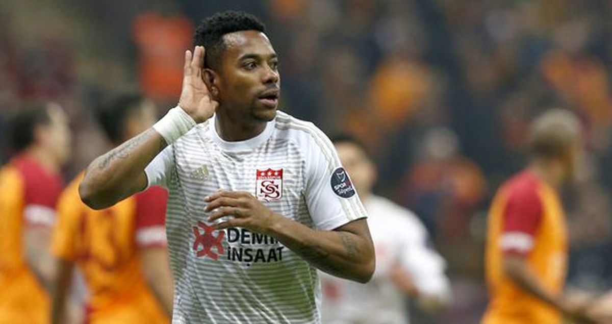 Sivasspor'dan Transfer Edilen Robinho, Başakşehir'le Bugün Sözleşme İmzalıyor