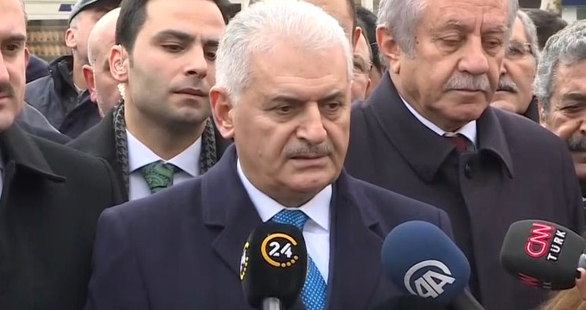 İstanbul'un 39 İlçe Adayıyla Cuma Namazı Kılan Binali Yıldırım: Yaptıklarımız Yapacaklarımızın Teminatıdır