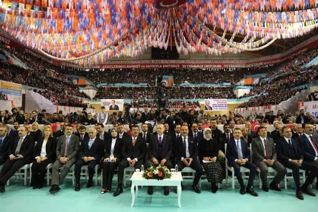 Cumhurbaşkanı Erdoğan İzmir'in Adaylarını Açıkladı Cumhurbaşkanı Erdoğan İzmir'in Adaylarını Açıkladı