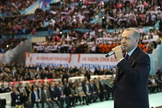 Cumhurbaşkanı Erdoğan İzmir'in Adaylarını Açıkladı Cumhurbaşkanı Erdoğan İzmir'in Adaylarını Açıkladı